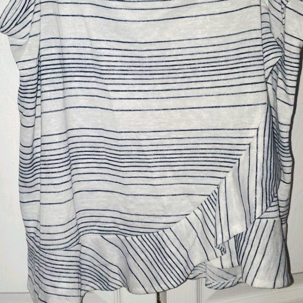 NWT Maurices White Stripe Ruffle Tank, Size 1X - Picture 5 of 7